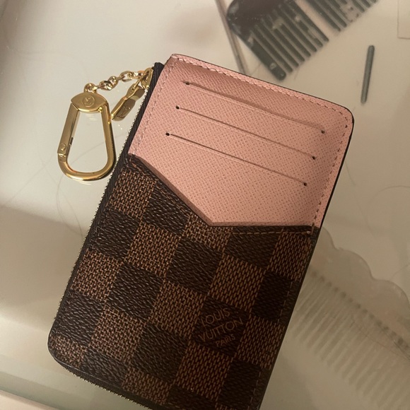 Louis Vuitton Recto Verso Card Holder - Picture 16 of 17